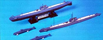 【中古】(未使用･未開封品)　ピットロード 1/700 日本海軍 潜水艦 呂35&蛟龍 W45